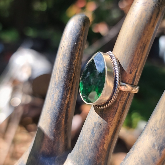 Tourmaline large green pear cut sterling ring sz6 - Picture 7 of 7
